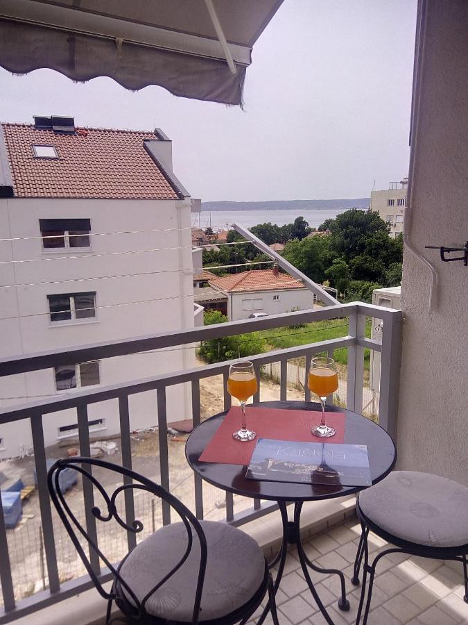 Kike Red Apartment Kaštela Exterior foto