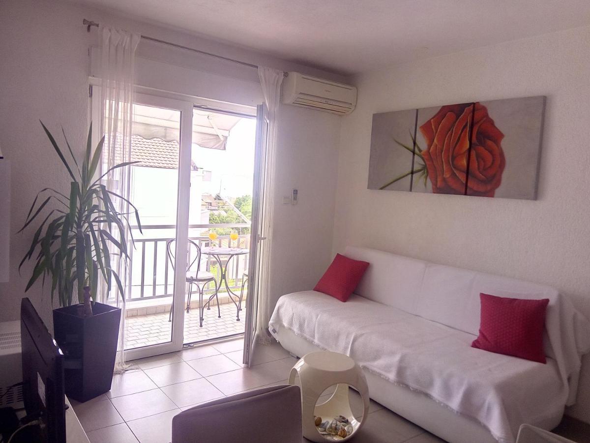 Kike Red Apartment Kaštela Exterior foto