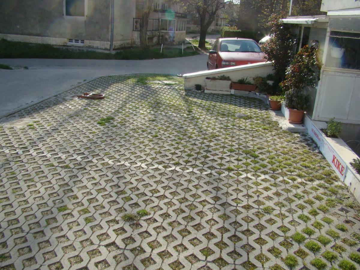 Kike Red Apartment Kaštela Exterior foto